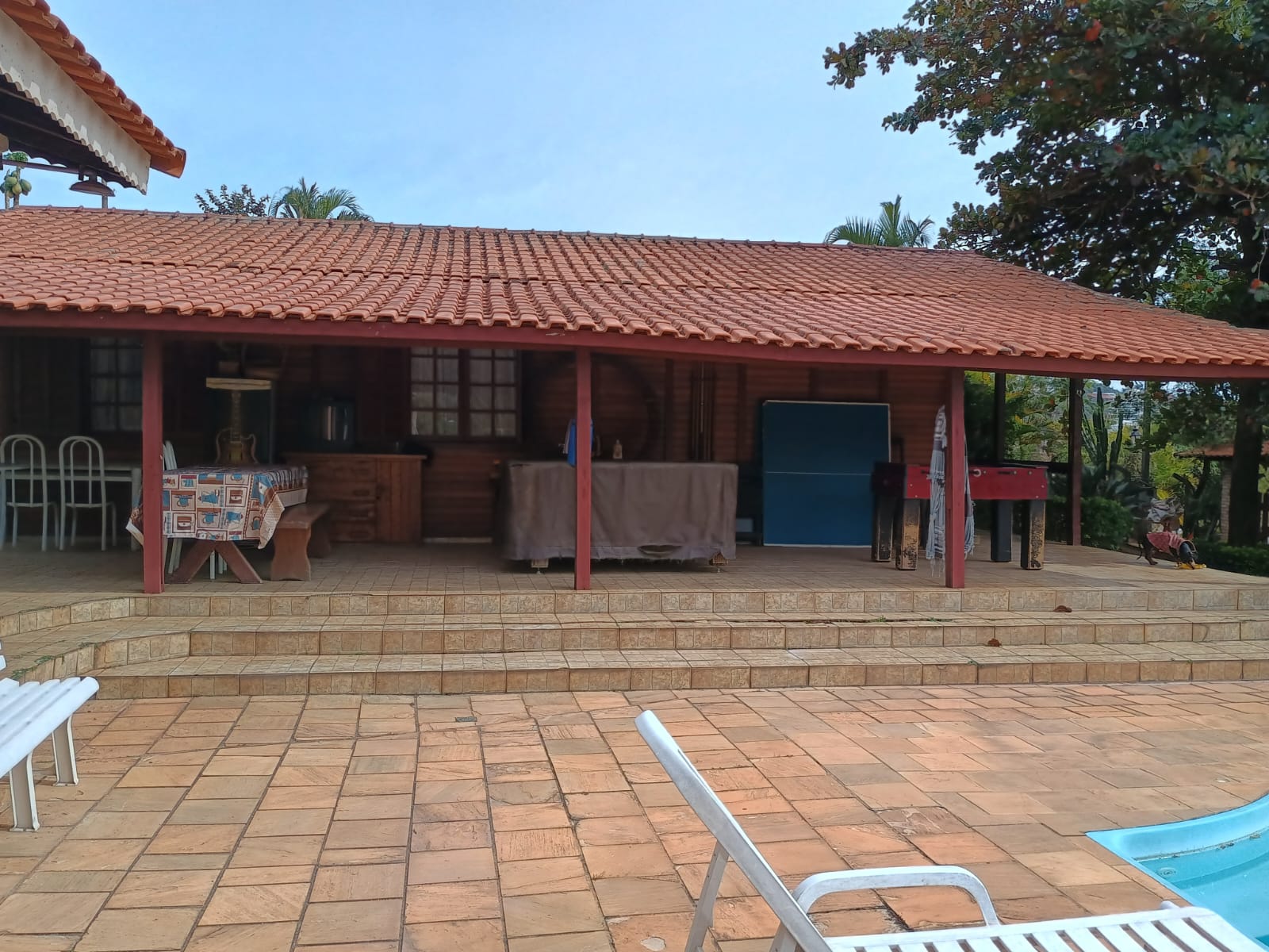 Casa em estilo rústica com piscina no São José do Ribeirão 