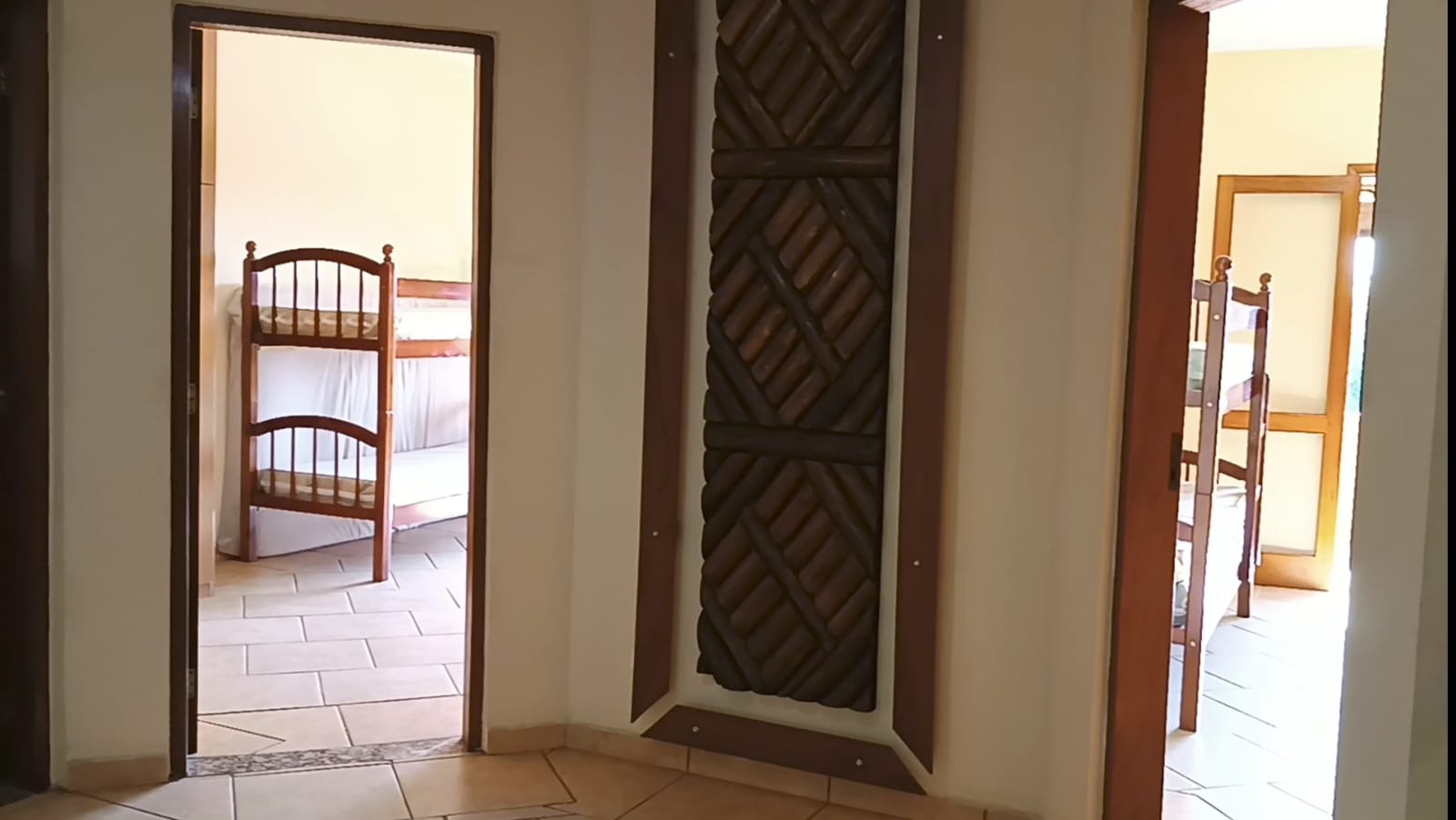 Casa de Campo com 3 dormitórios a Venda no Condomínio Cafezal 6