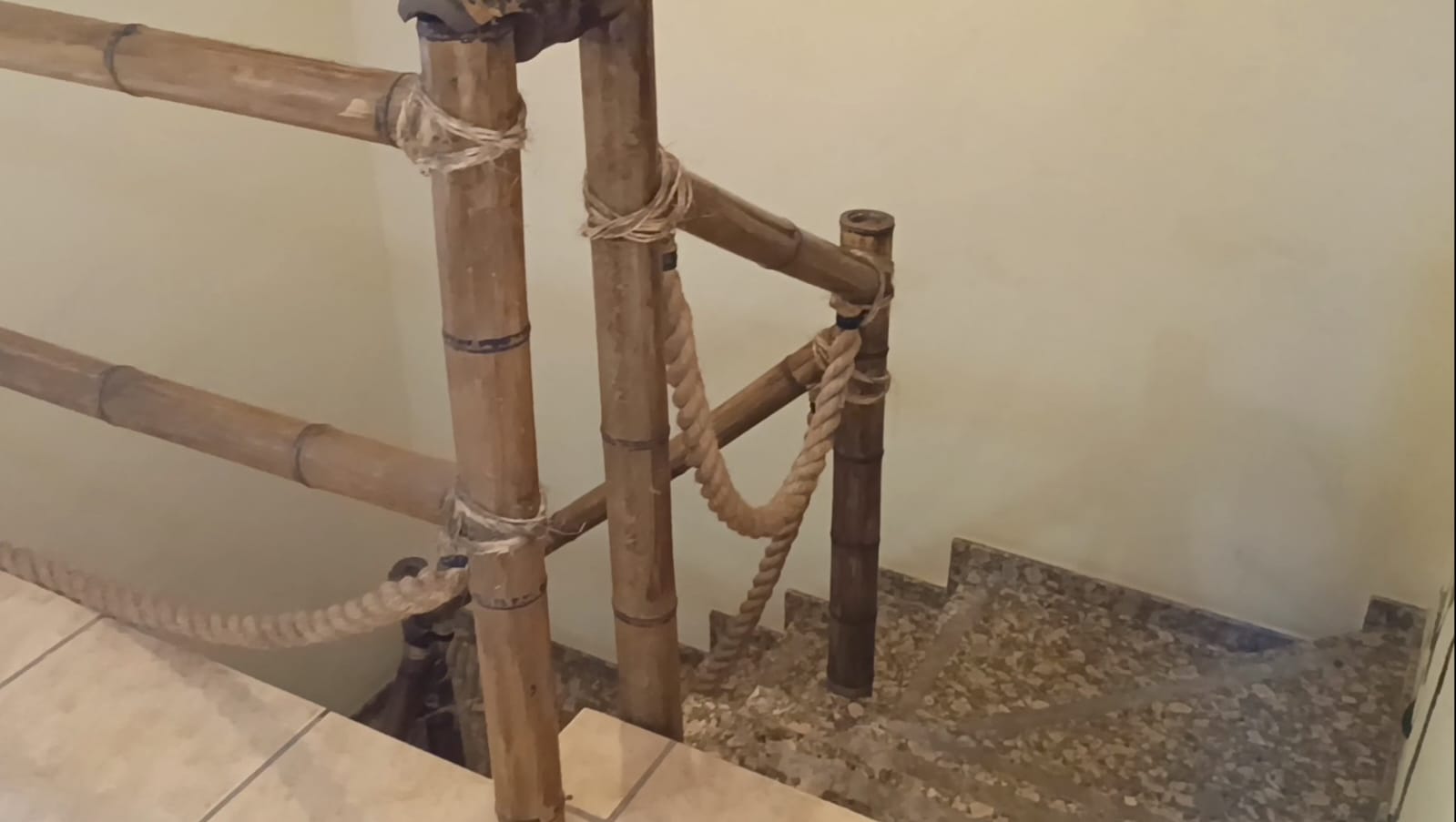 Casa de Campo com 3 dormitórios a Venda no Condomínio Cafezal 6