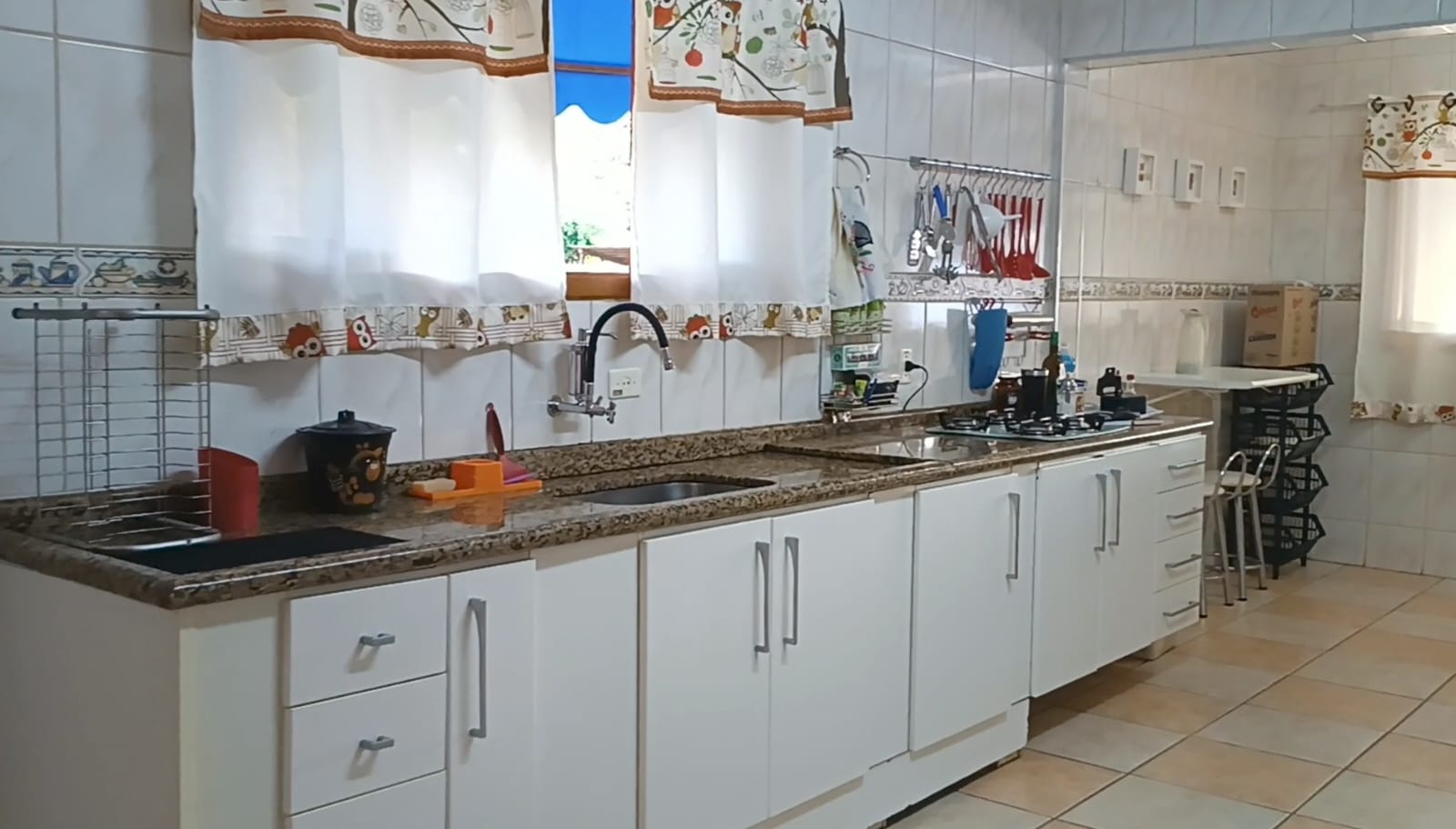 Casa de Campo com 3 dormitórios a Venda no Condomínio Cafezal 6