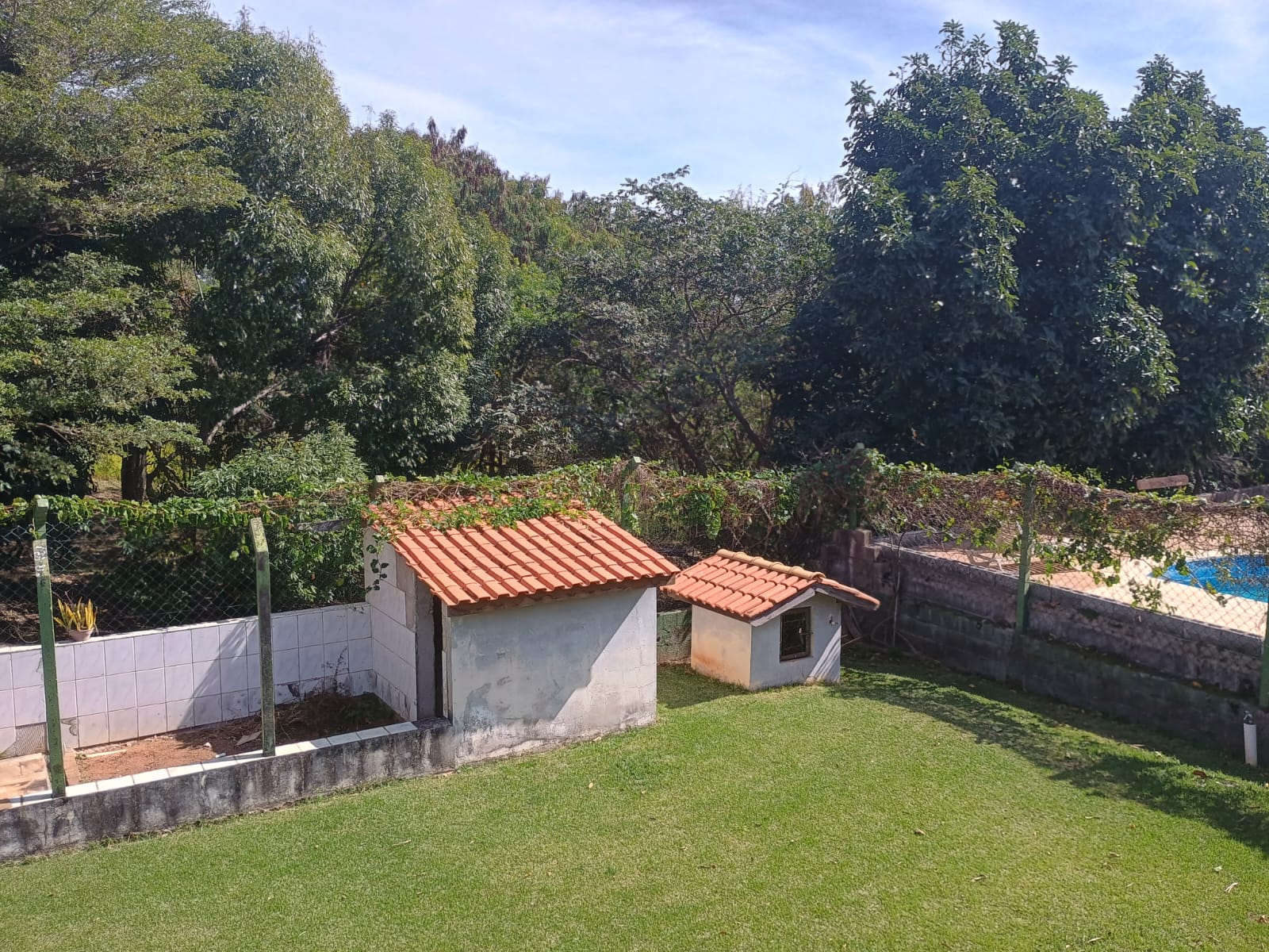 Casa de Campo com 3 dormitórios a Venda no Condomínio Cafezal 6