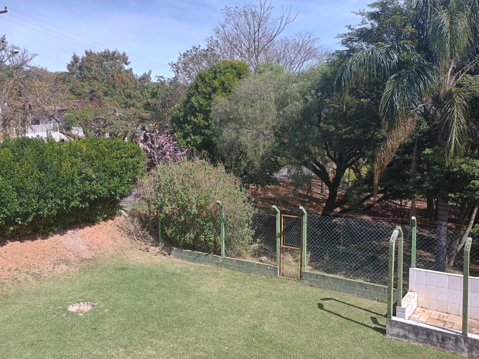 Casa de Campo com 3 dormitórios a Venda no Condomínio Cafezal 6
