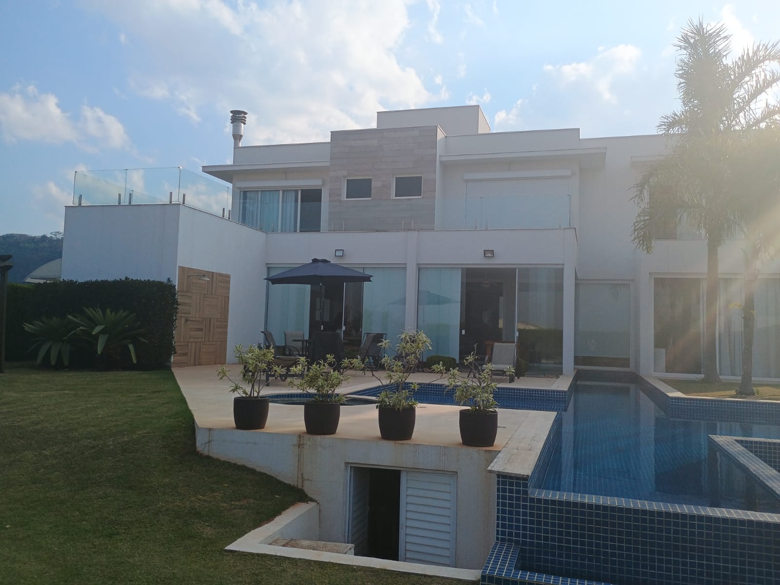 Casa de Alto Padrão 4 suítes a Venda Condomínio Fazenda Serrazul 