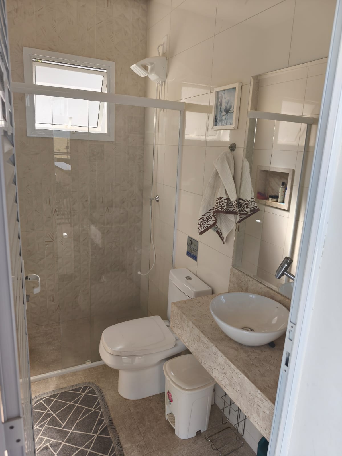 Casa com 3 Suítes e Piscina a Venda no Condomínio Horizonte Azul 2
