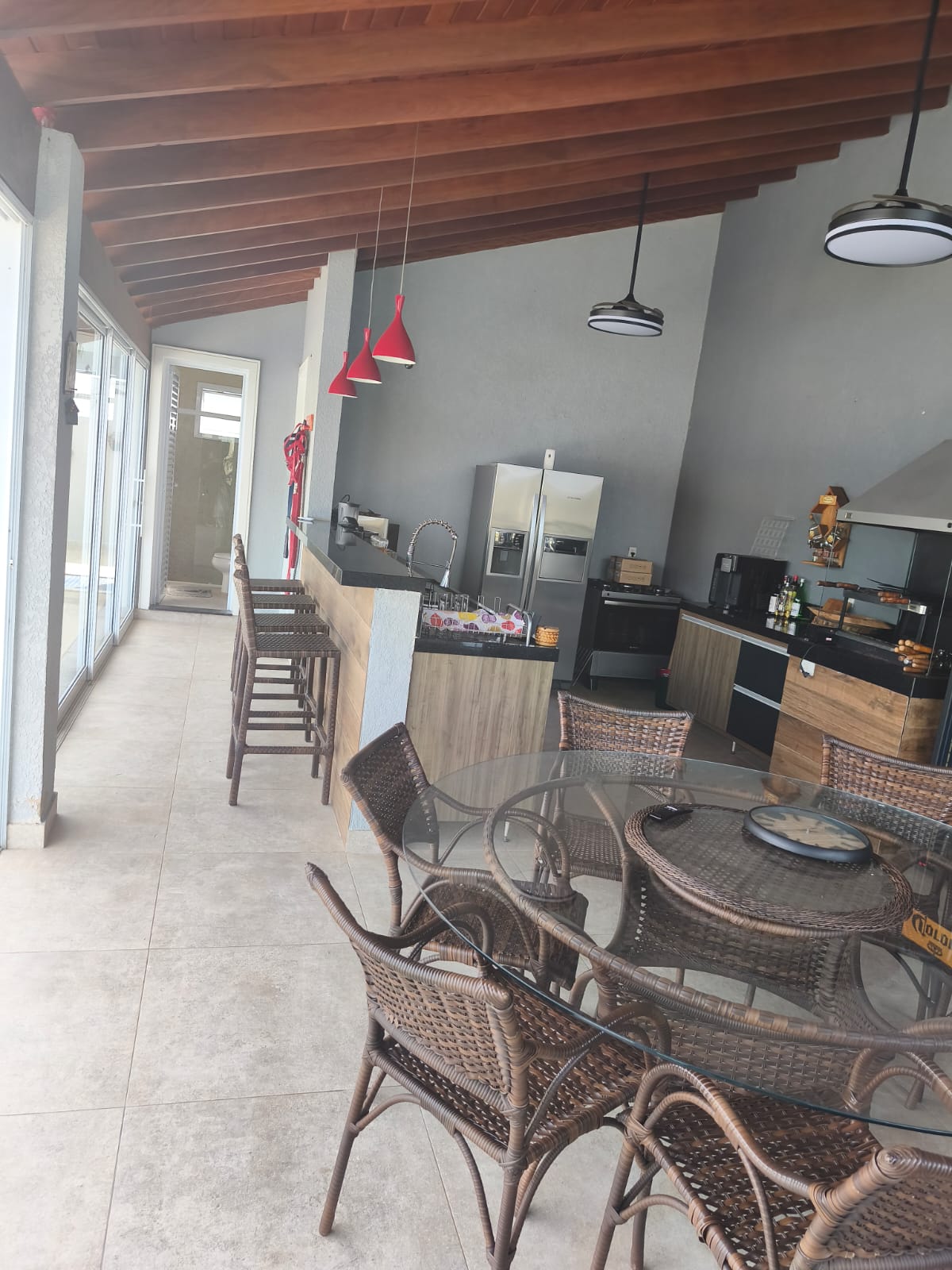 Casa com 3 Suítes e Piscina a Venda no Condomínio Horizonte Azul 2