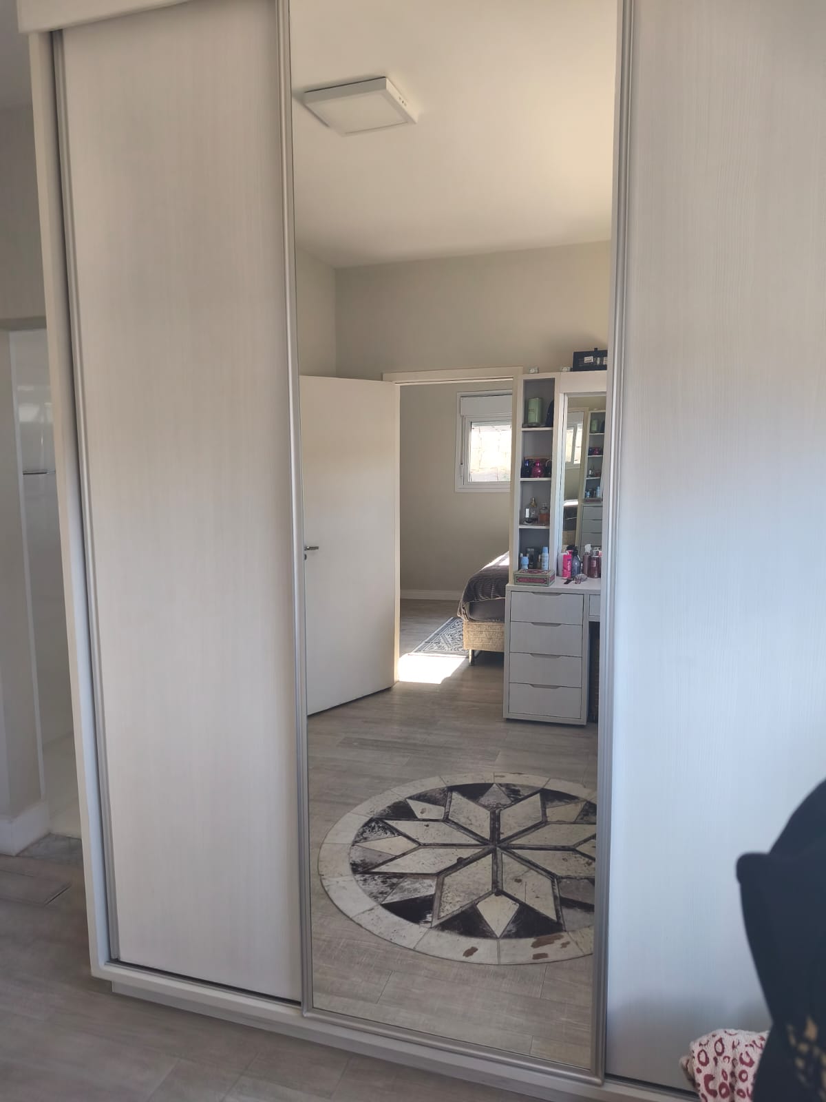 Casa com 3 Suítes e Piscina a Venda no Condomínio Horizonte Azul 2