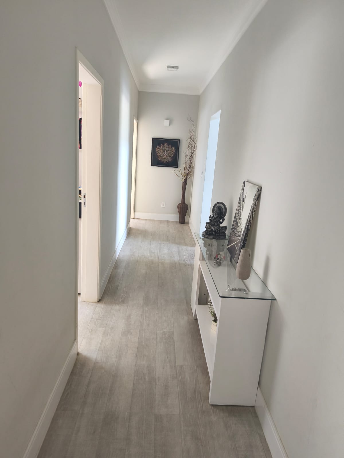 Casa com 3 Suítes e Piscina a Venda no Condomínio Horizonte Azul 2