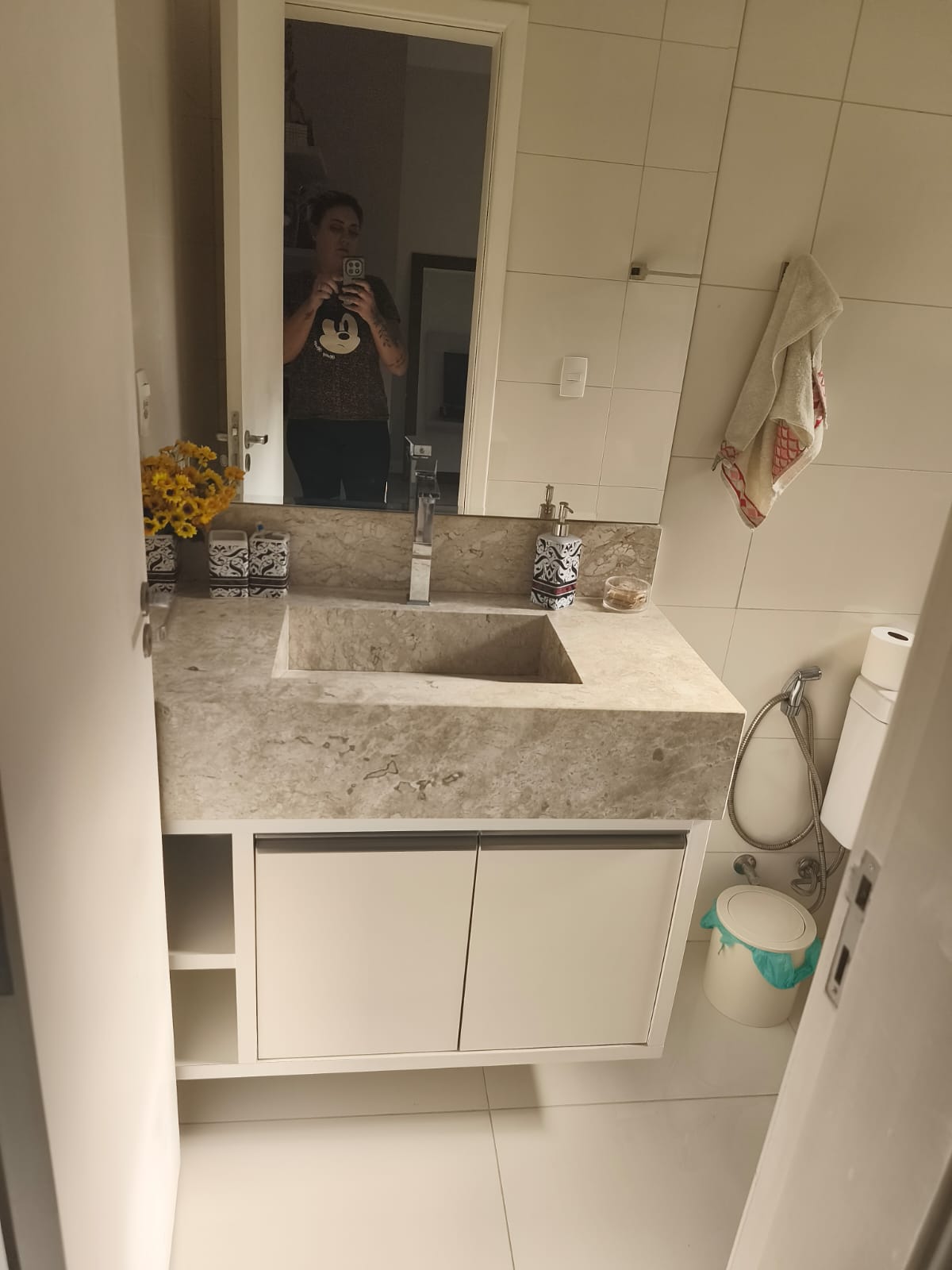 Casa com 3 Suítes e Piscina a Venda no Condomínio Horizonte Azul 2