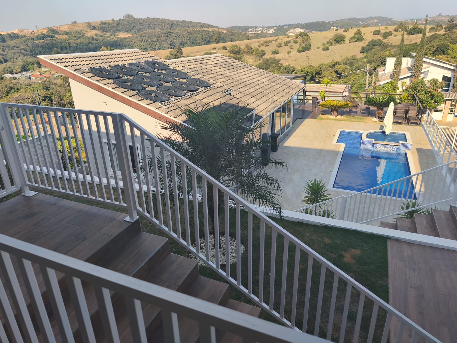 Casa com 3 Suítes e Piscina a Venda no Condomínio Horizonte Azul 2