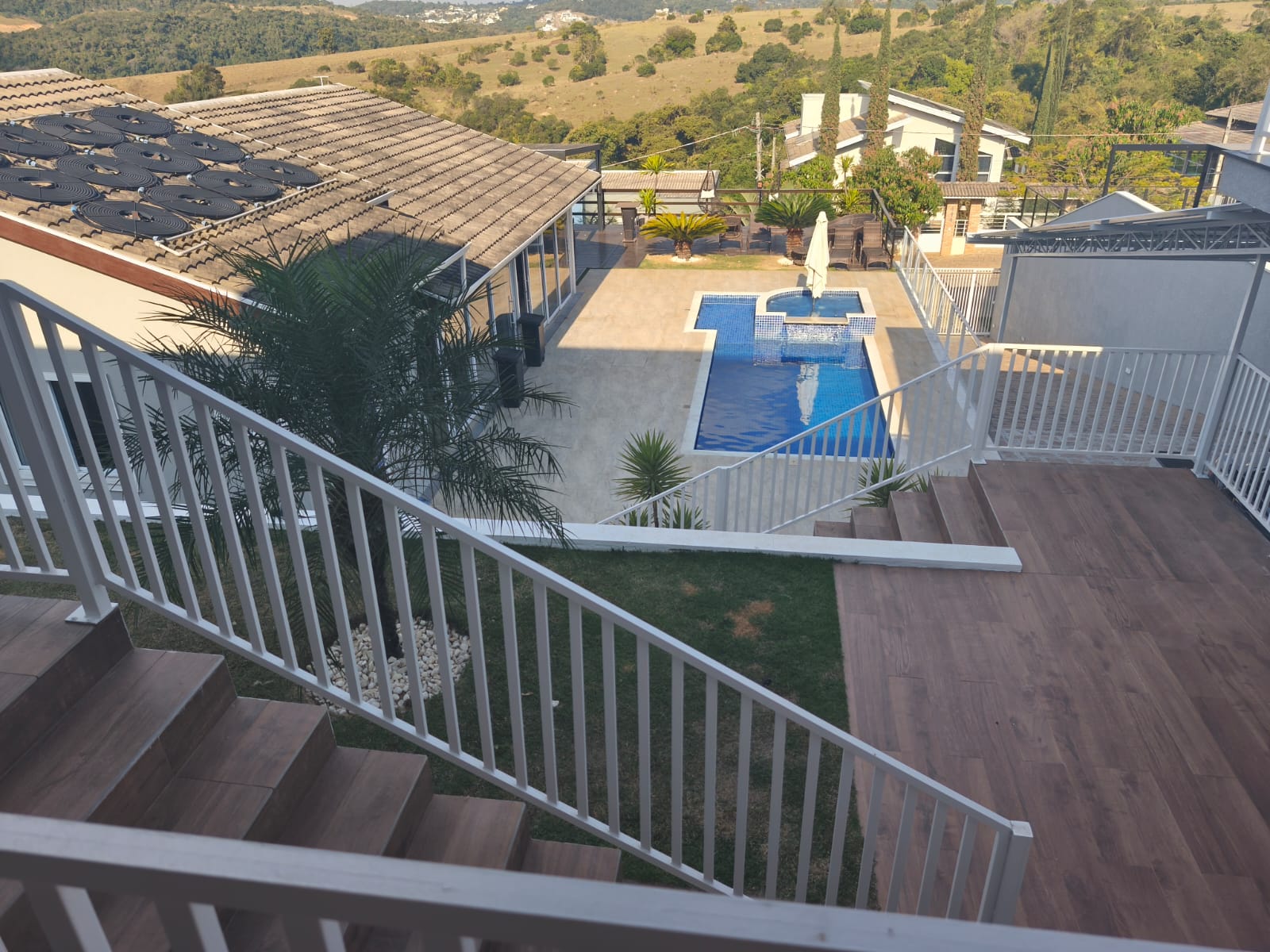 Casa com 3 Suítes e Piscina a Venda no Condomínio Horizonte Azul 2