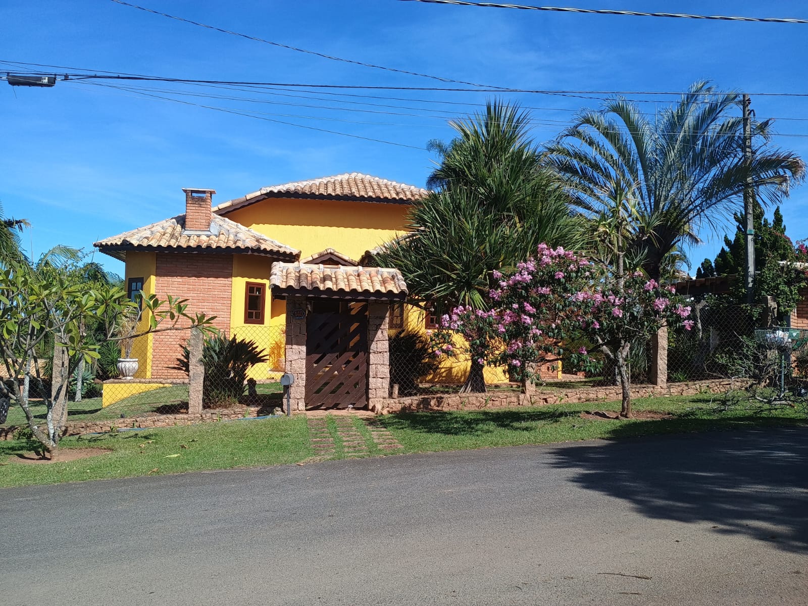 Casa 3 dormitórios e Piscina a Venda no Condomínio Horizonte Azul 1 em Itupeva