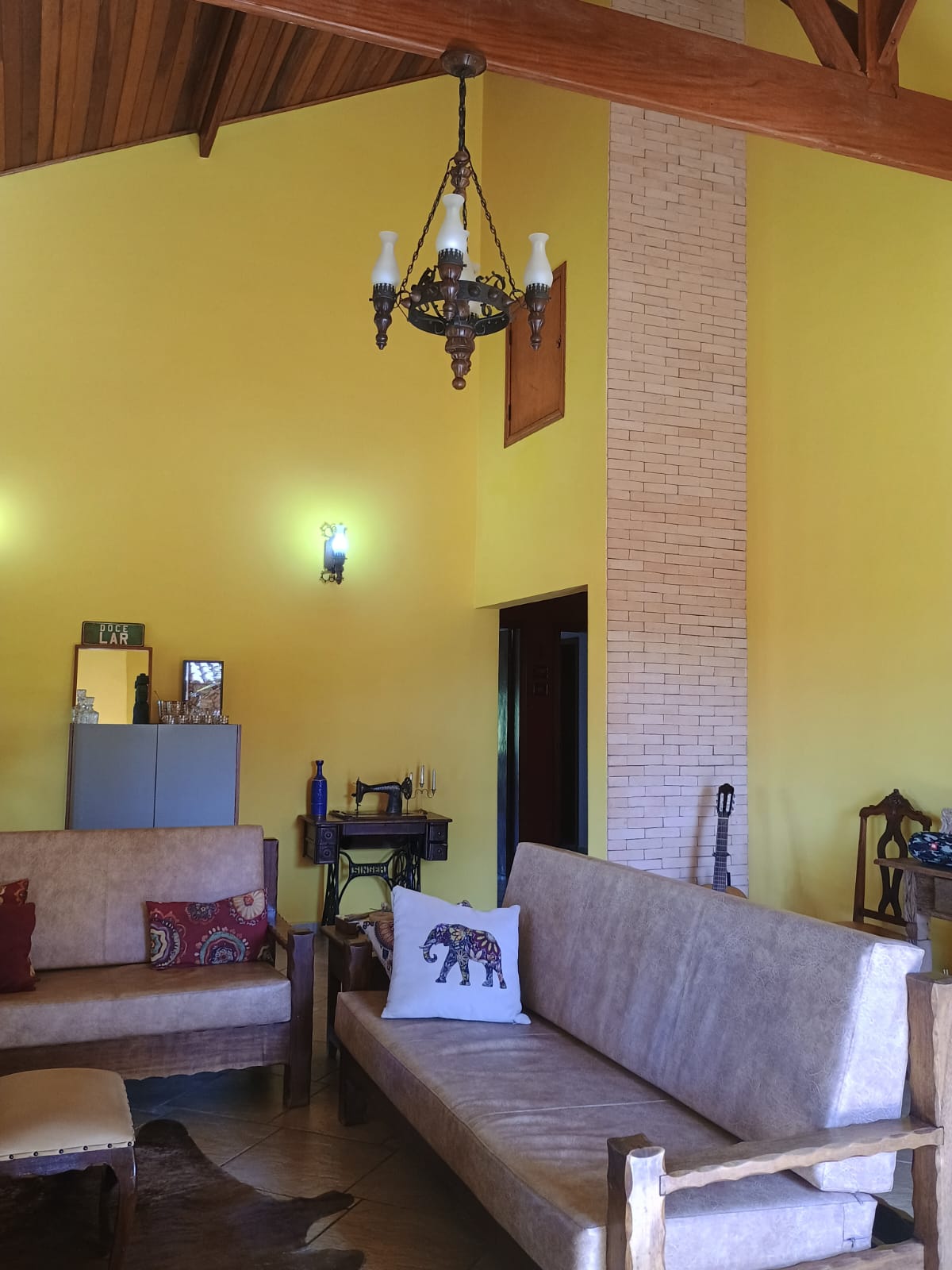 Casa 3 dormitórios e Piscina a Venda no Condomínio Horizonte Azul 1 em Itupeva