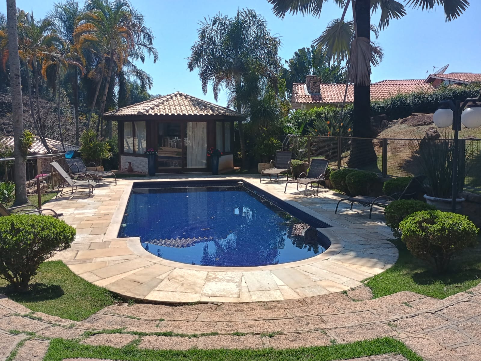 Casa de Alto Padrão a Venda no Condomínio Village Águas de Santa Elisa 