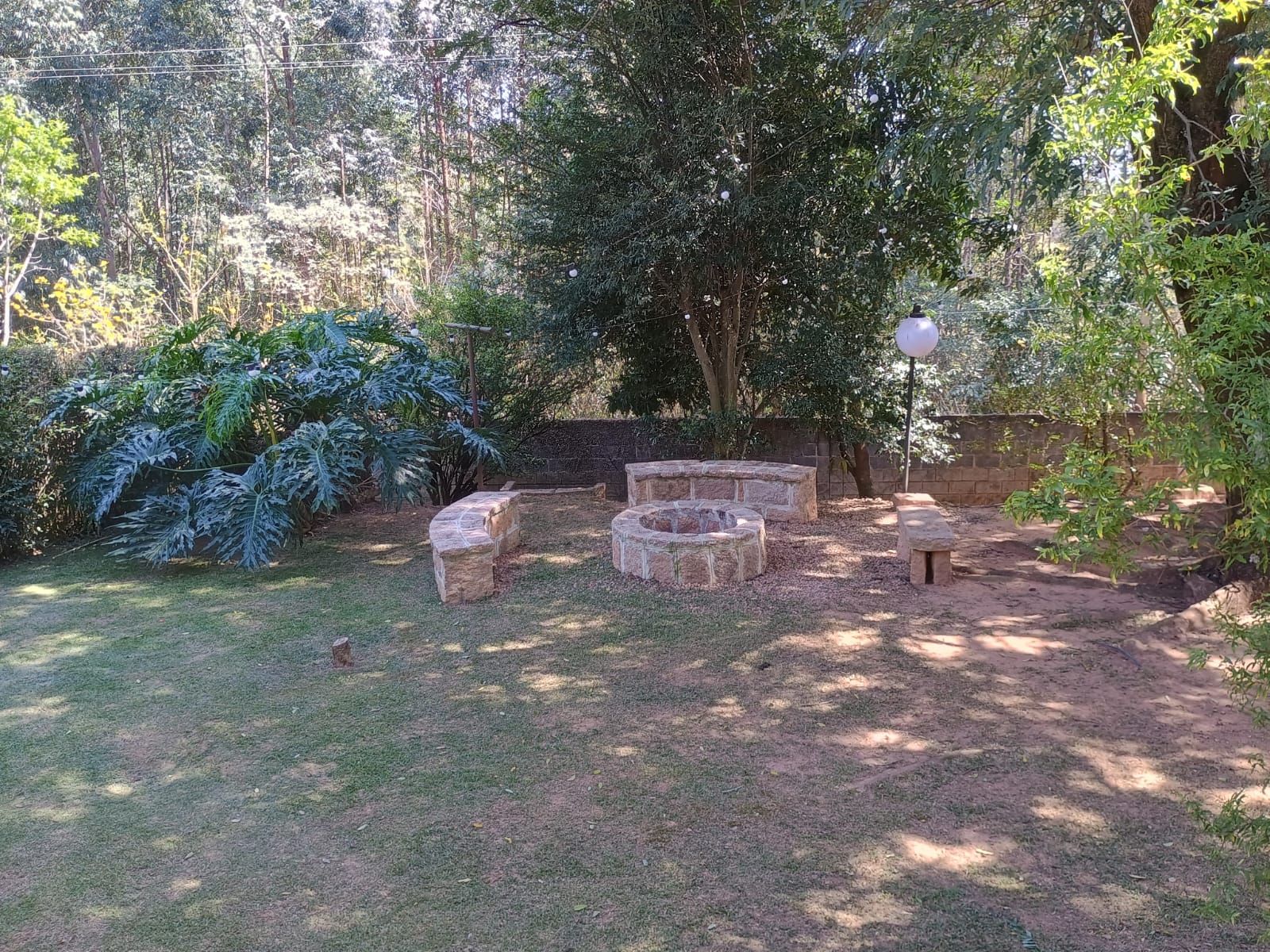 Casa de Alto Padrão a Venda no Condomínio Village Águas de Santa Elisa 