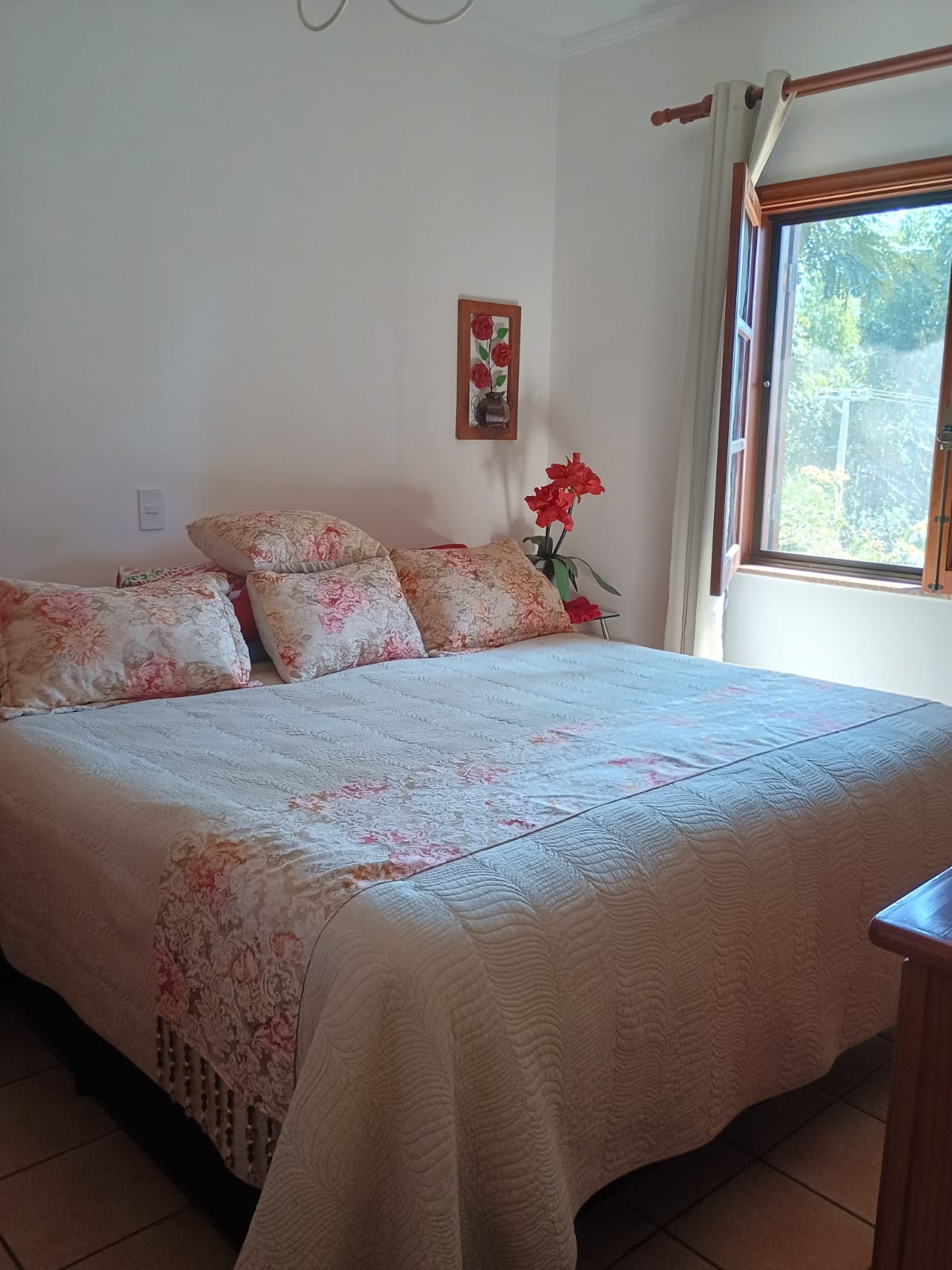 Casa de Alto Padrão a Venda no Condomínio Village Águas de Santa Elisa 