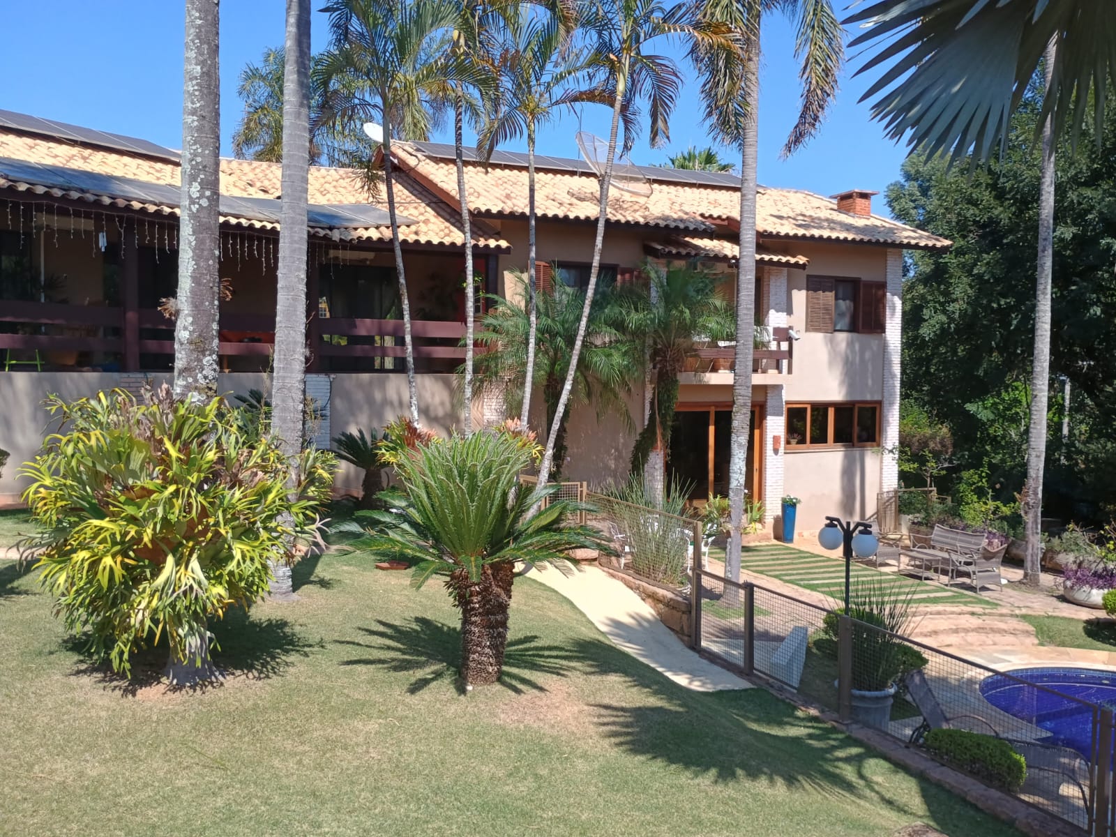 Casa de Alto Padrão a Venda no Condomínio Village Águas de Santa Elisa 
