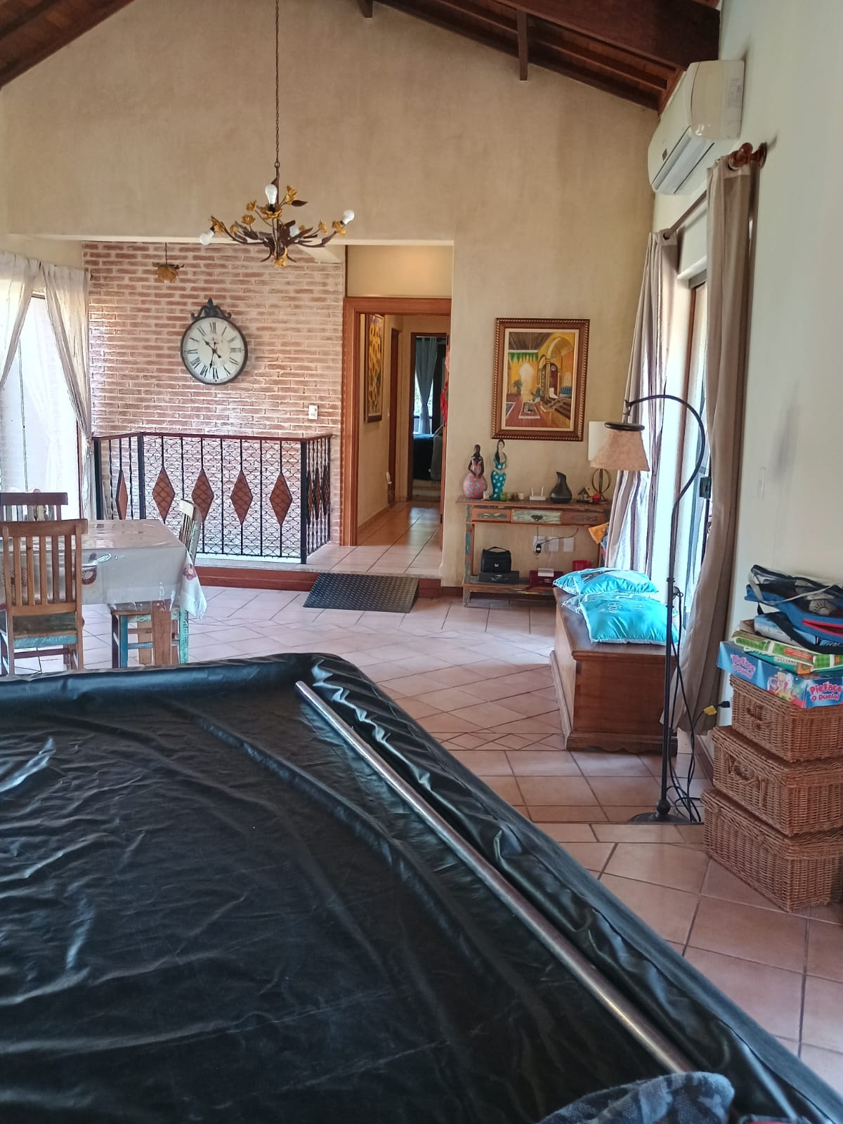 Casa de Alto Padrão a Venda no Condomínio Village Águas de Santa Elisa 