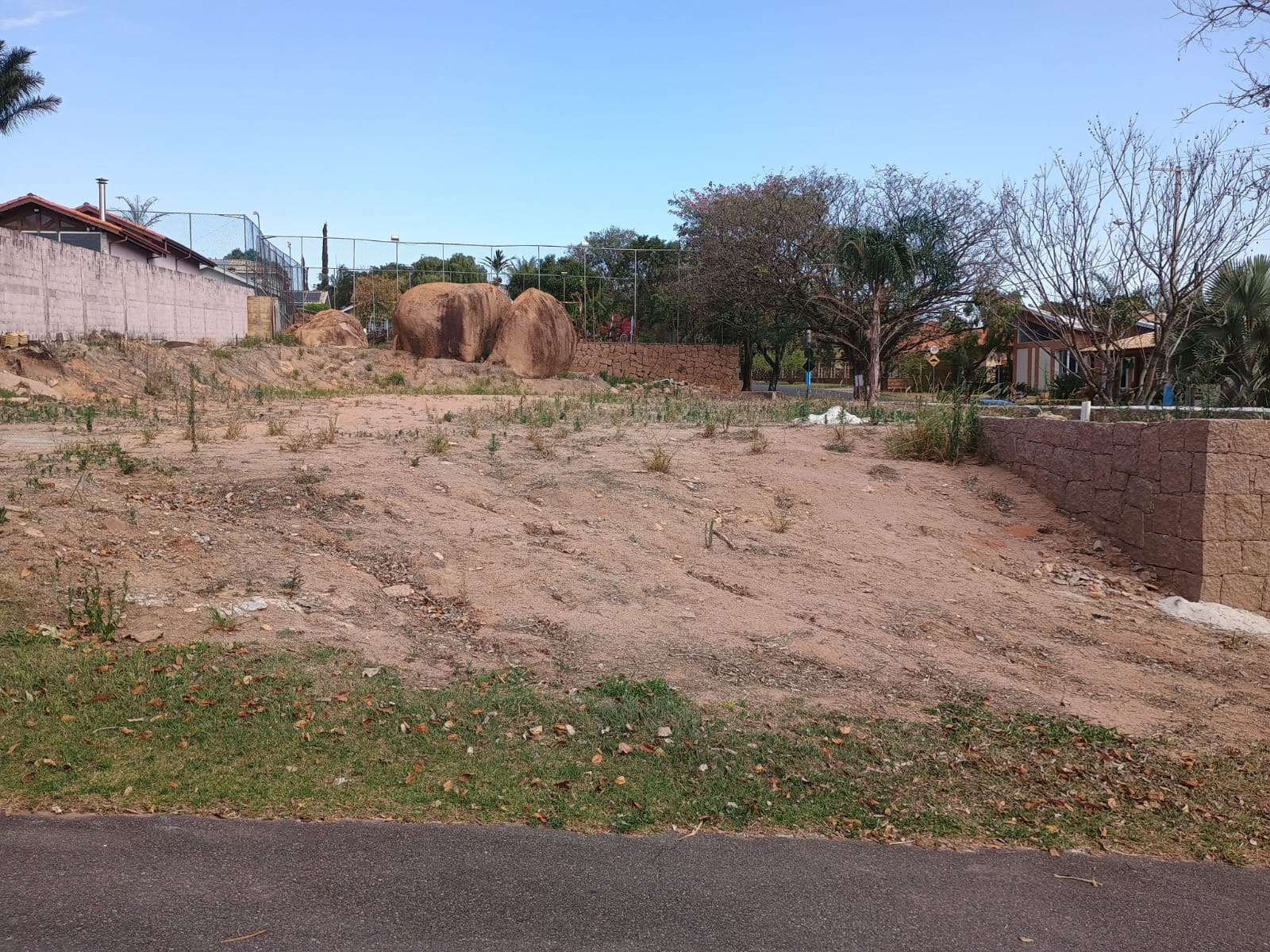 Terreno a Venda no Condomínio Horizonte Azul 1 em Itupeva-SP