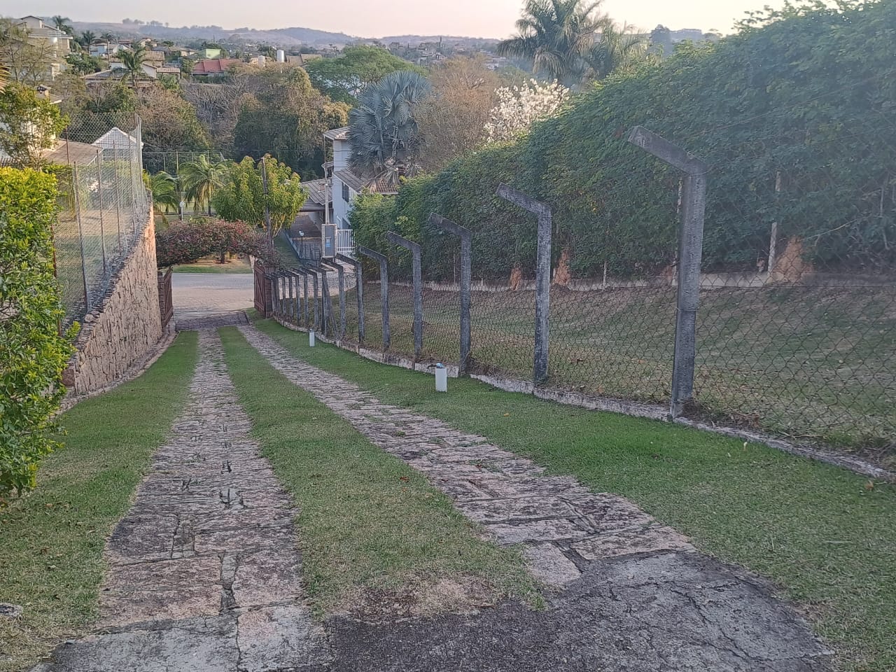 Casa Térrea a Venda no Condomínio Jardim do Ribeirão II em Iupeva