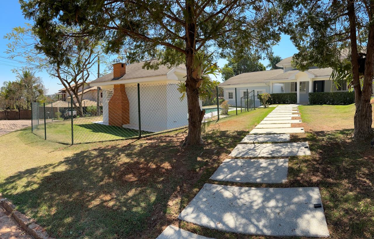 Casa de Alto Padrão a Venda no Condomínio Village Águas de Santa Elisa
