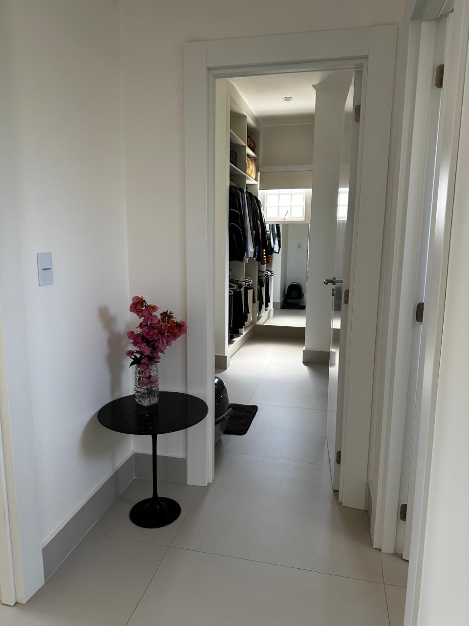 Casa de Alto Padrão a Venda no Condomínio Village Águas de Santa Elisa