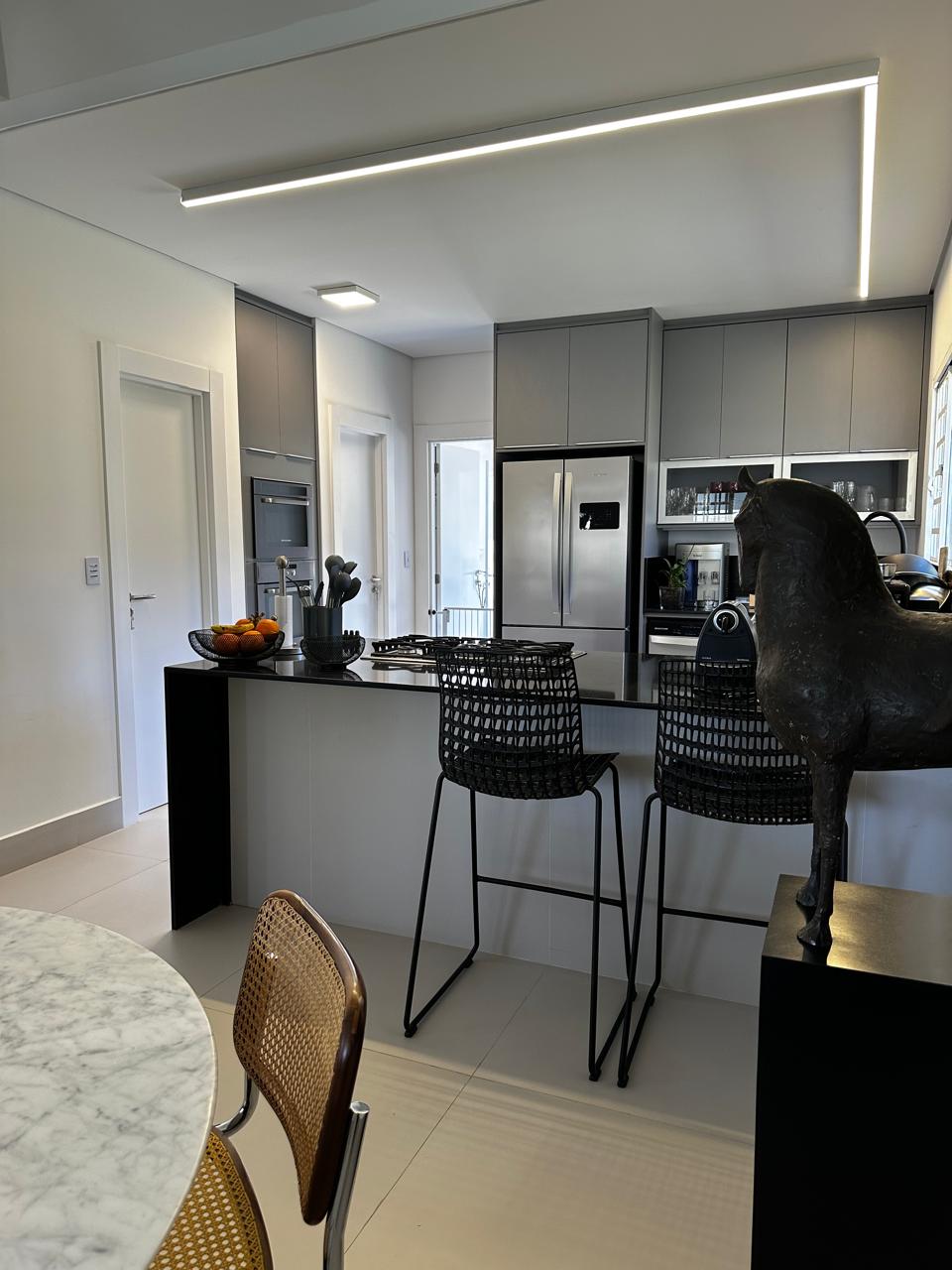 Casa de Alto Padrão a Venda no Condomínio Village Águas de Santa Elisa