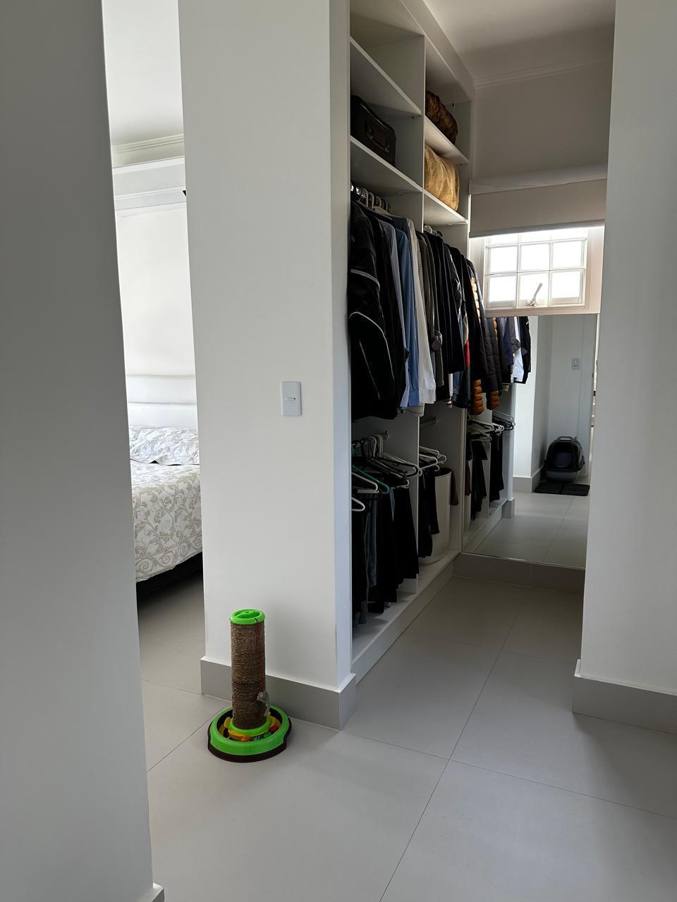 Casa de Alto Padrão a Venda no Condomínio Village Águas de Santa Elisa