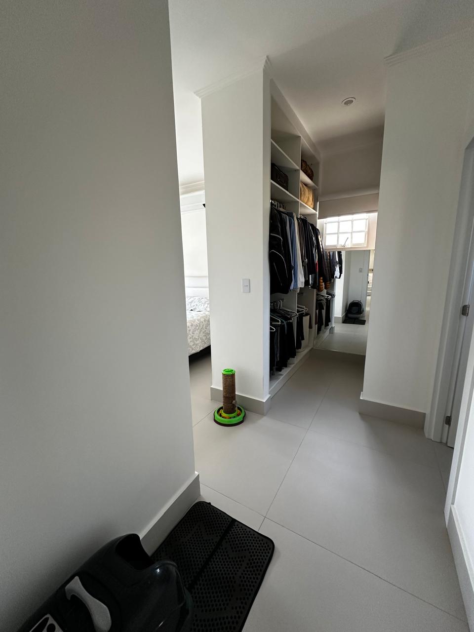 Casa de Alto Padrão a Venda no Condomínio Village Águas de Santa Elisa