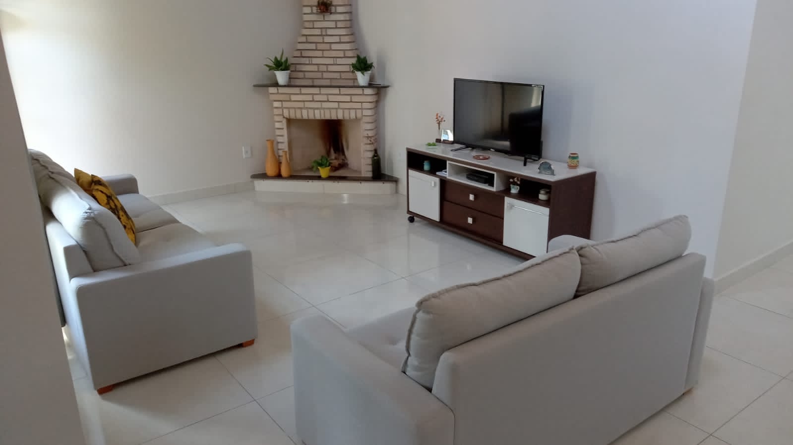 Sobrado a Venda no Condomínio Village Águas de Santa Elisa  em Itupeva