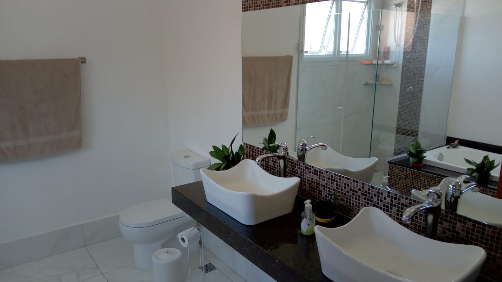 Sobrado a Venda no Condomínio Village Águas de Santa Elisa  em Itupeva