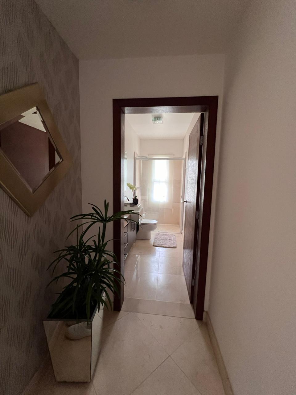 Casa de alto Padrão com 3 suítes e área de lazer a venda no Residencial dos Lagos