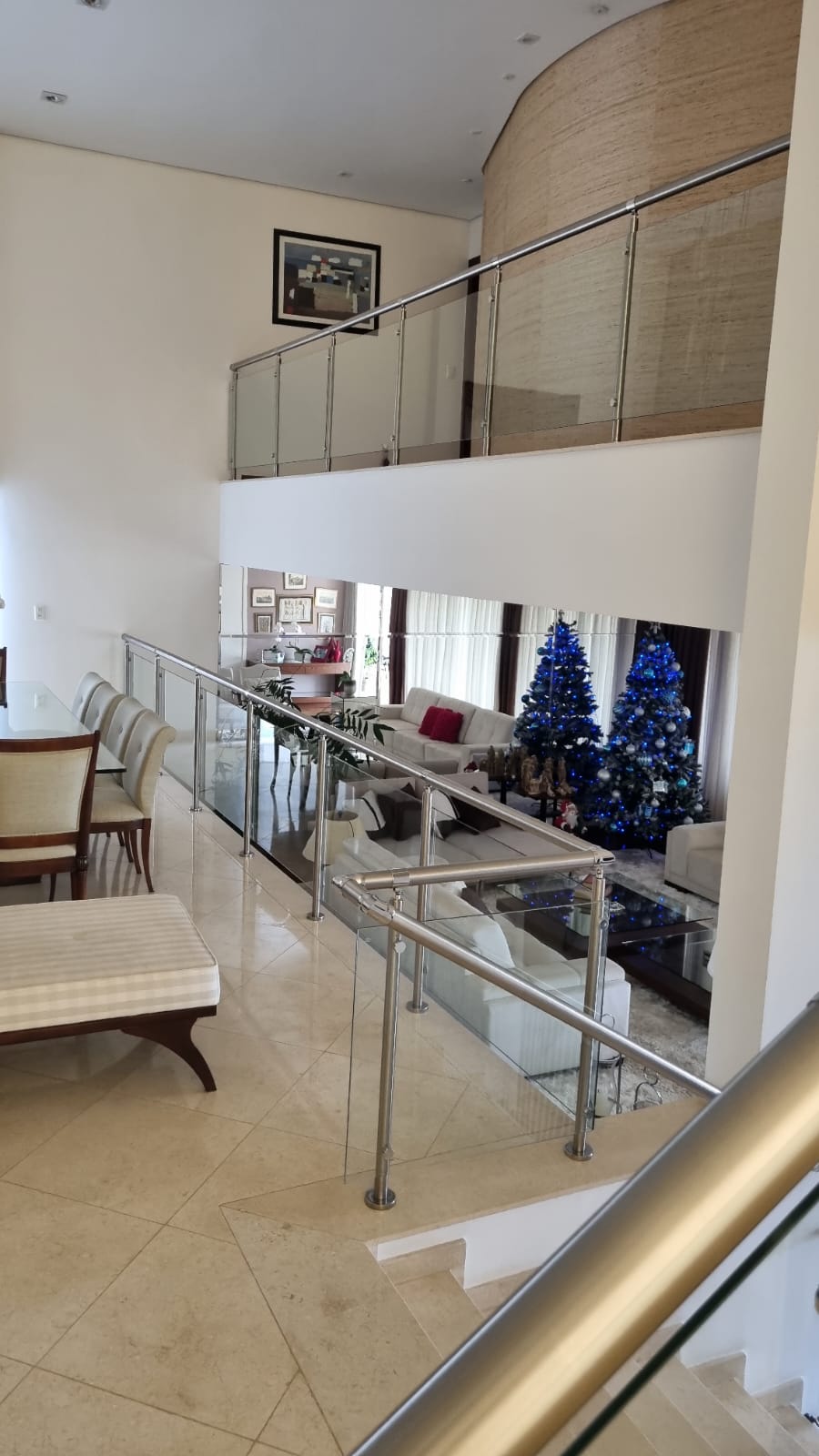 Casa de alto Padrão com 3 suítes e área de lazer a venda no Residencial dos Lagos