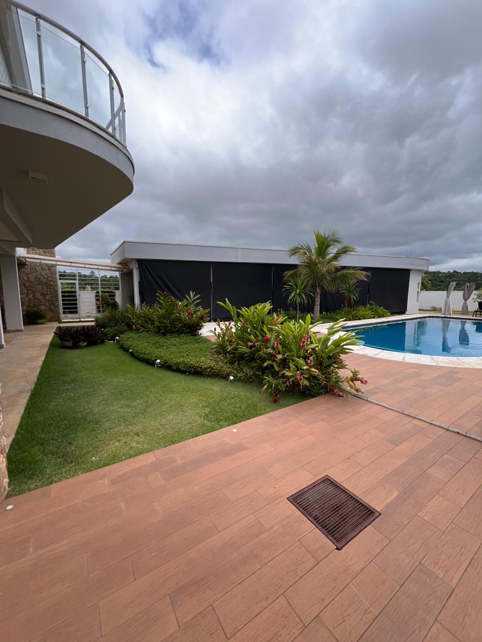 Casa de alto Padrão com 3 suítes e área de lazer a venda no Residencial dos Lagos