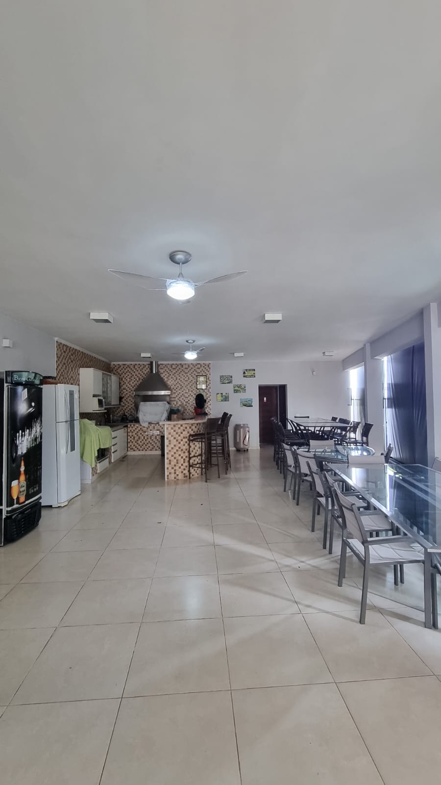 Casa de alto Padrão com 3 suítes e área de lazer a venda no Residencial dos Lagos