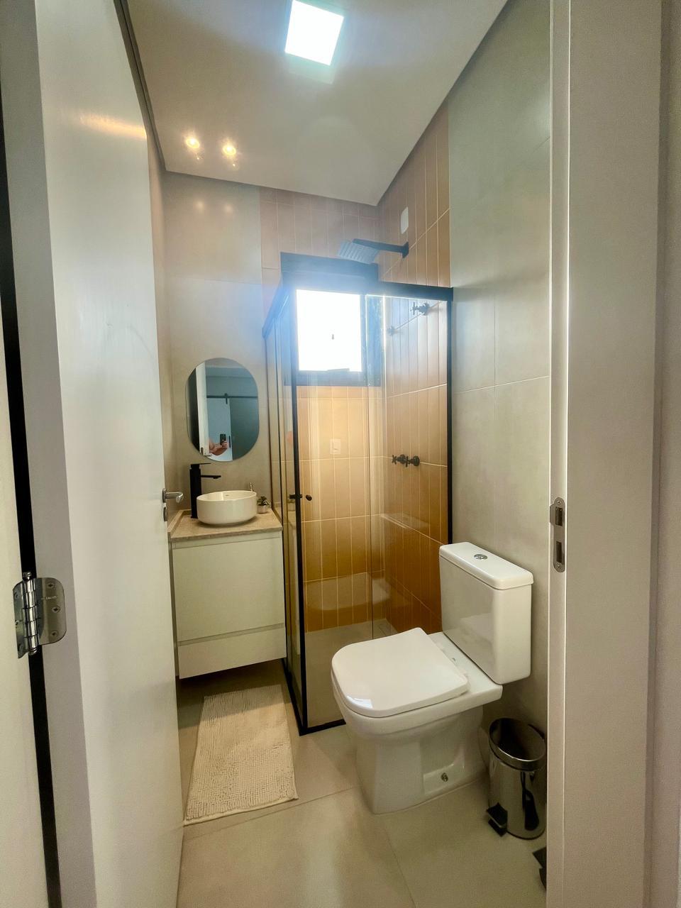 Casa de Alto Padrão a Venda no Condomínio Parque dos Resedás  