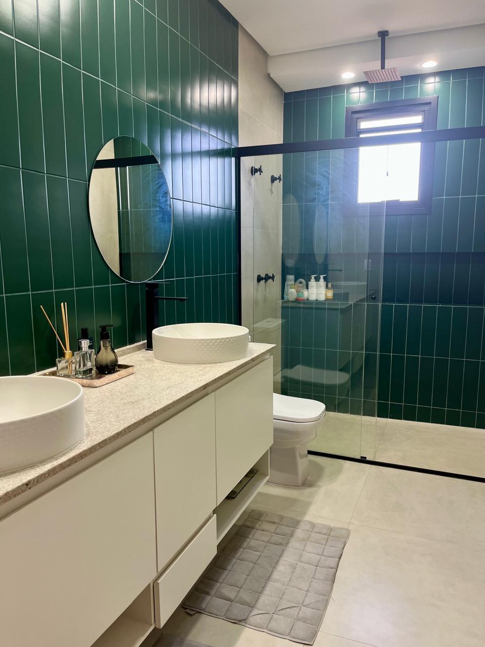 Casa de Alto Padrão a Venda no Condomínio Parque dos Resedás  