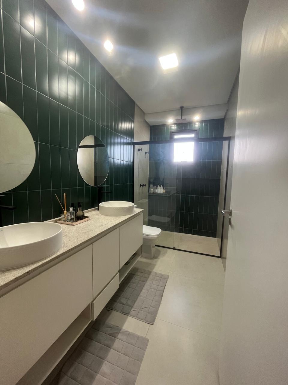 Casa de Alto Padrão a Venda no Condomínio Parque dos Resedás  