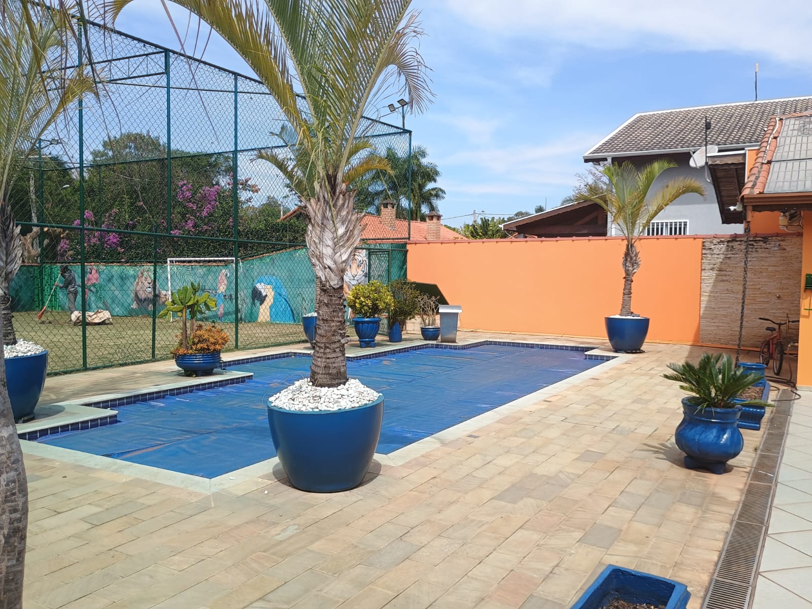 Casa 5 Dormitórios a Venda no Condomínio Horizonte Azul 1