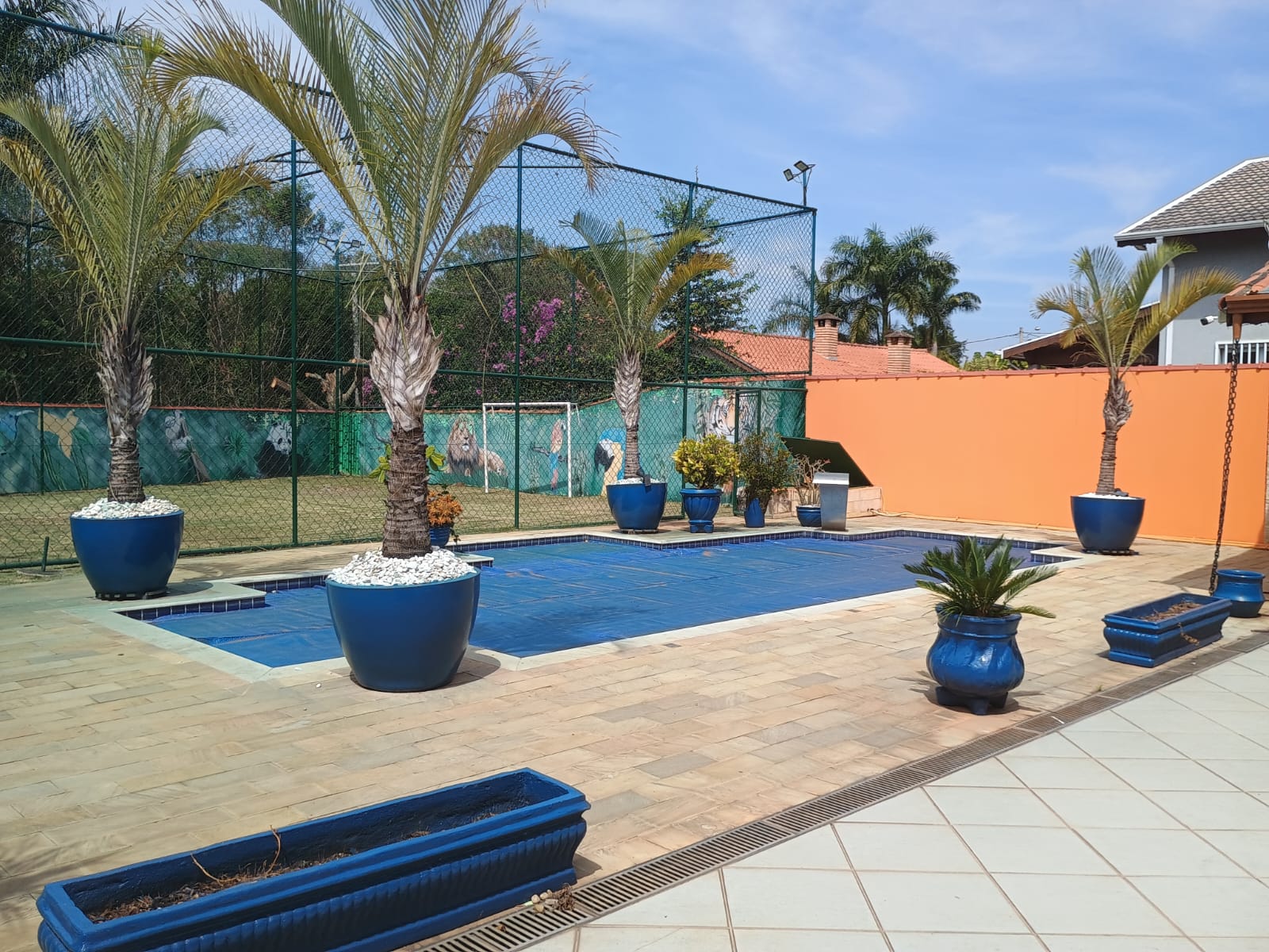 Casa 5 Dormitórios a Venda no Condomínio Horizonte Azul 1