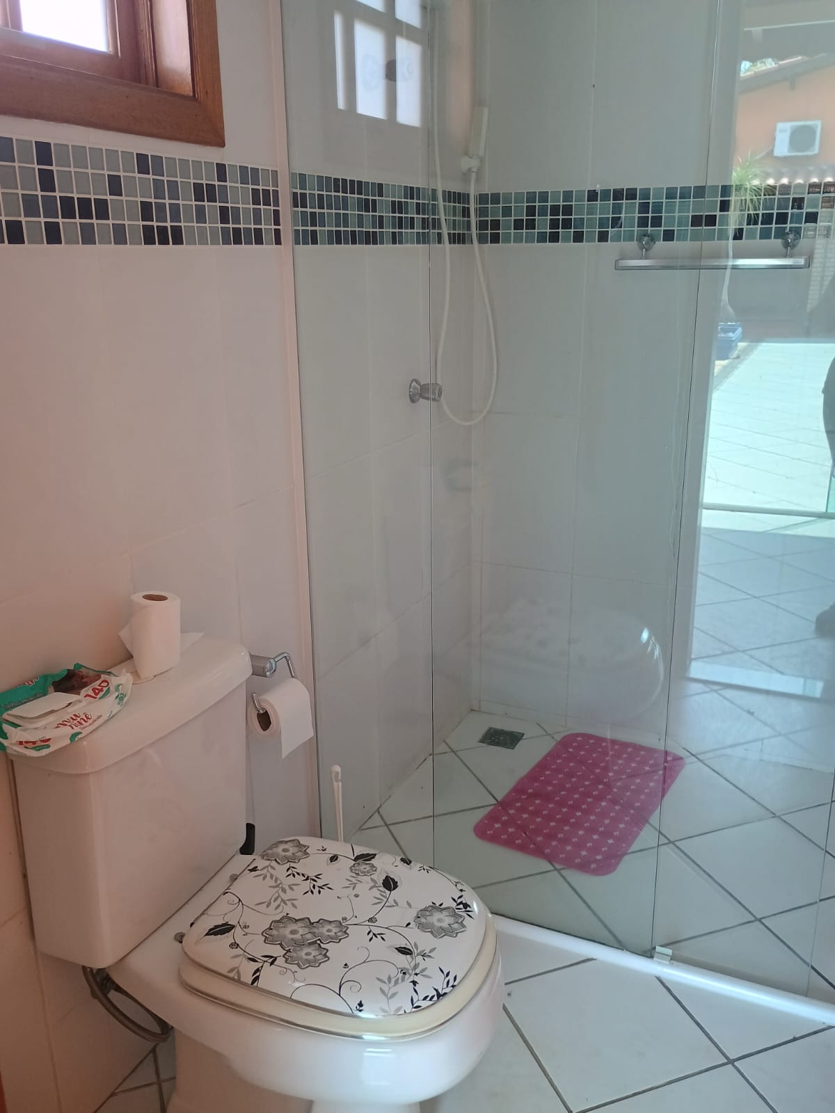 Casa 5 Dormitórios a Venda no Condomínio Horizonte Azul 1