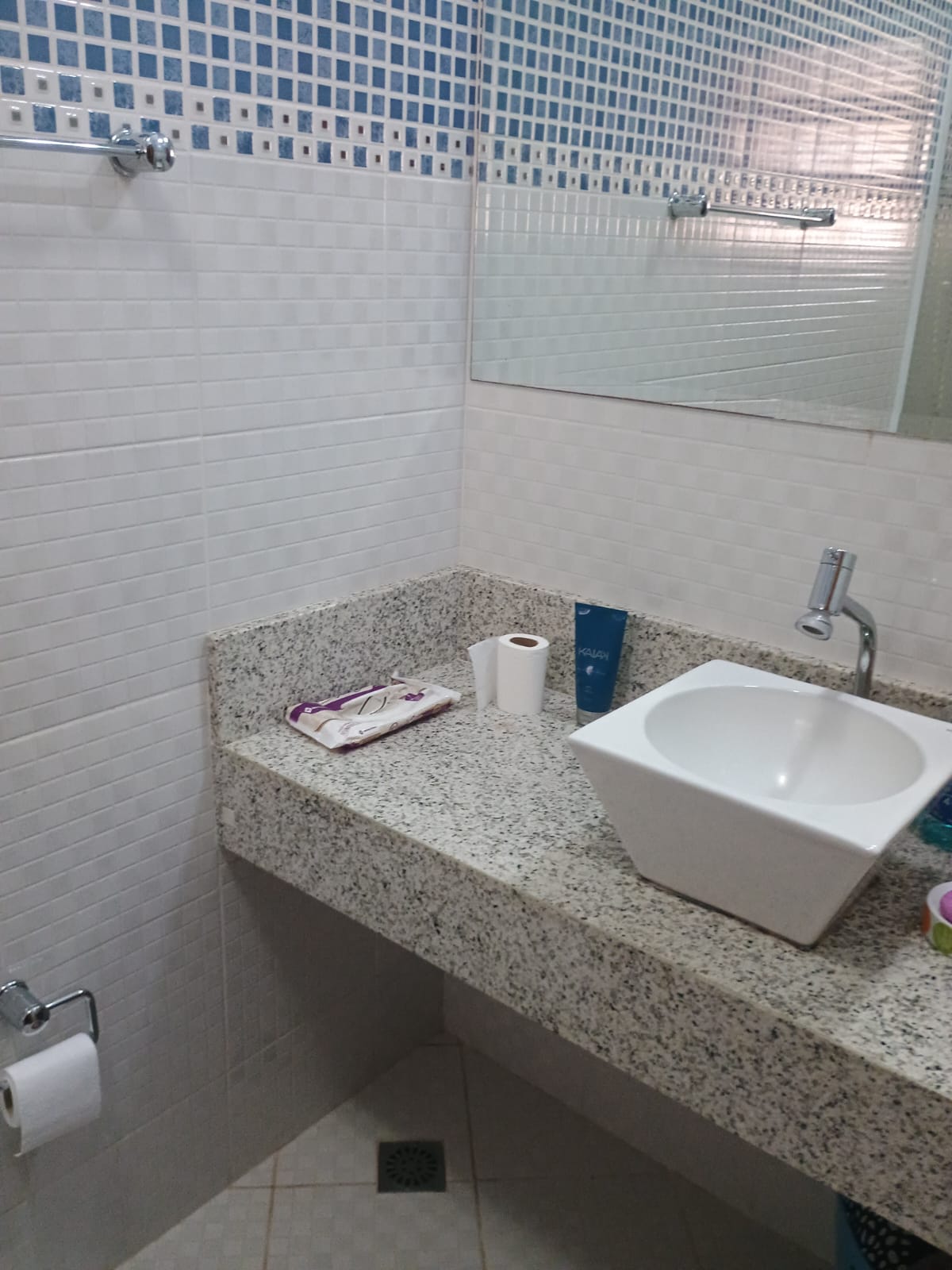 Casa 5 Dormitórios a Venda no Condomínio Horizonte Azul 1