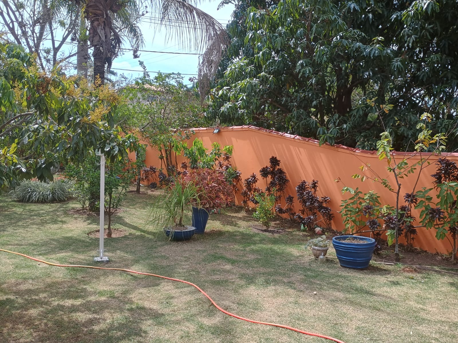 Casa 5 Dormitórios a Venda no Condomínio Horizonte Azul 1
