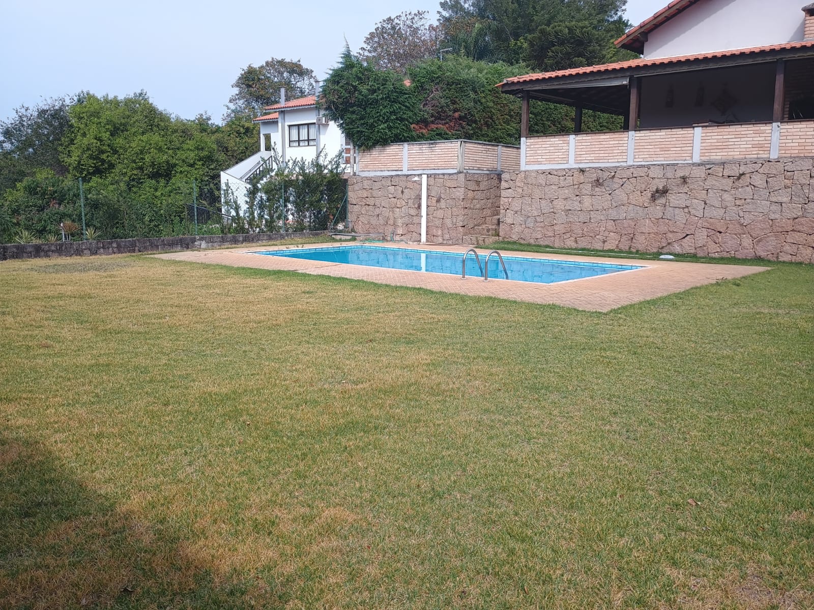 Casa Térrea 3 dormitórios e  Piscina a Venda em Condomínio de Itupeva
