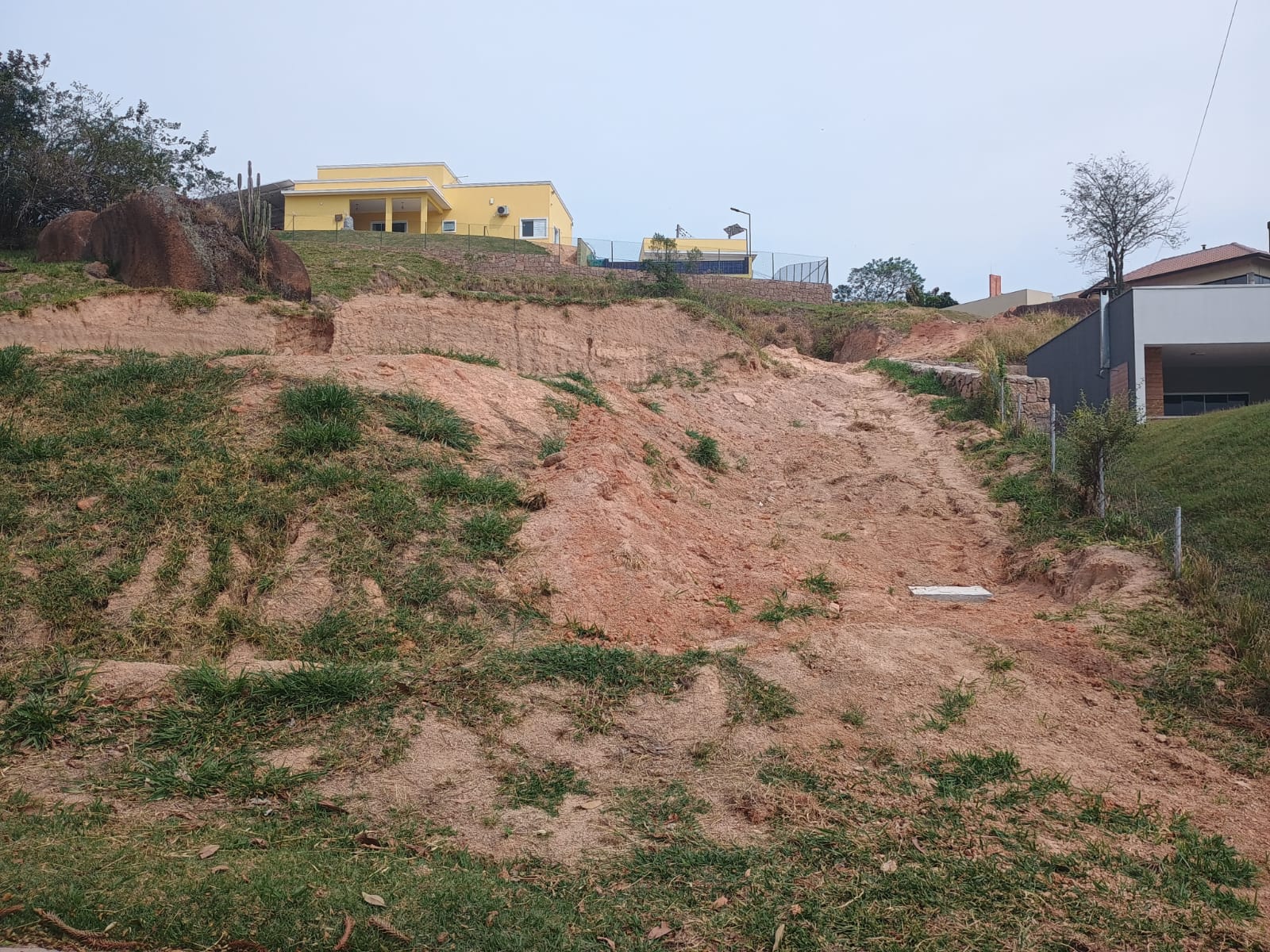 Terreno de 1000 m² a Venda no Condomínio Horizonte Azul 2