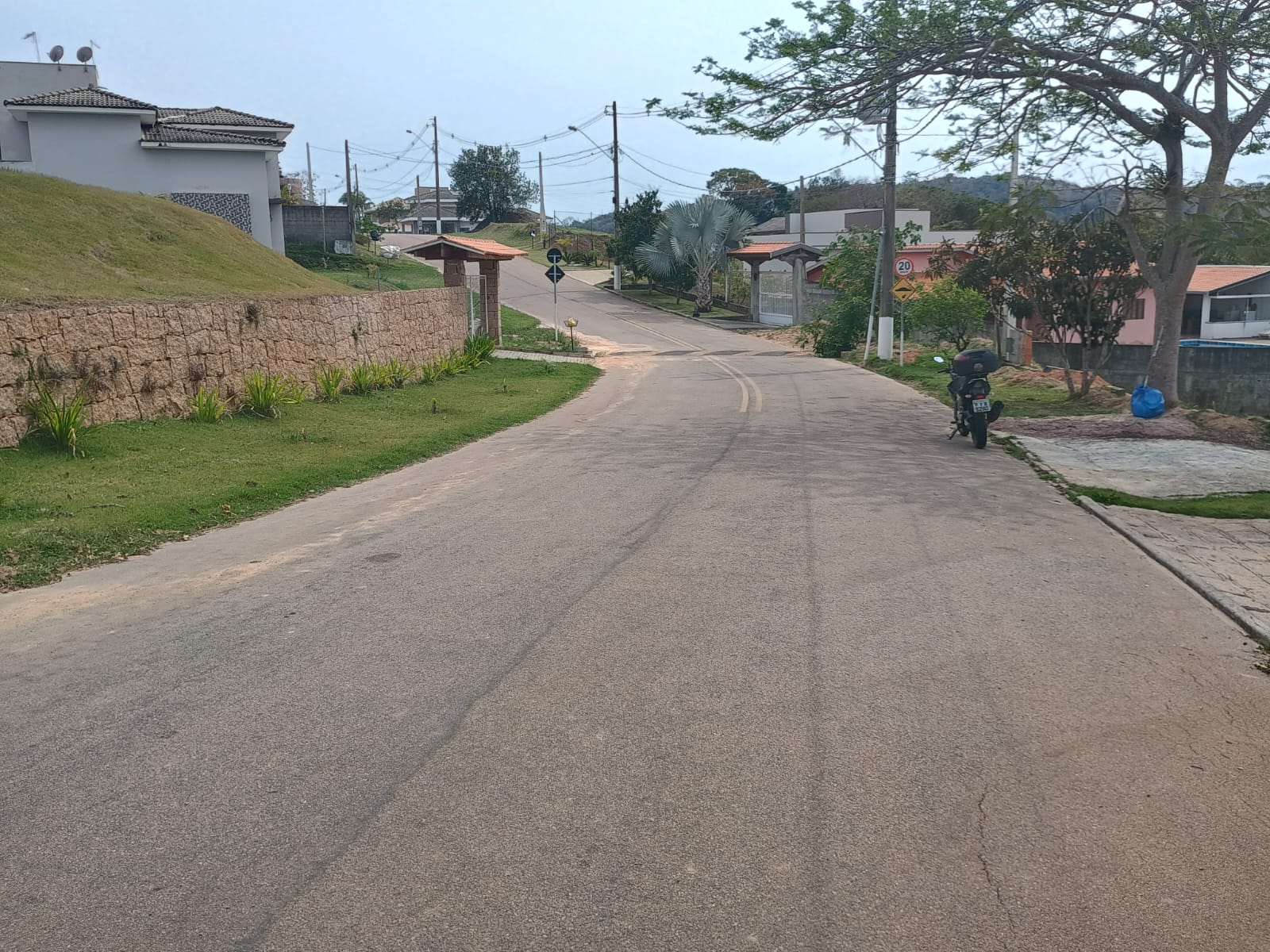 Terreno de 1000 m² a Venda no Condomínio Horizonte Azul 2