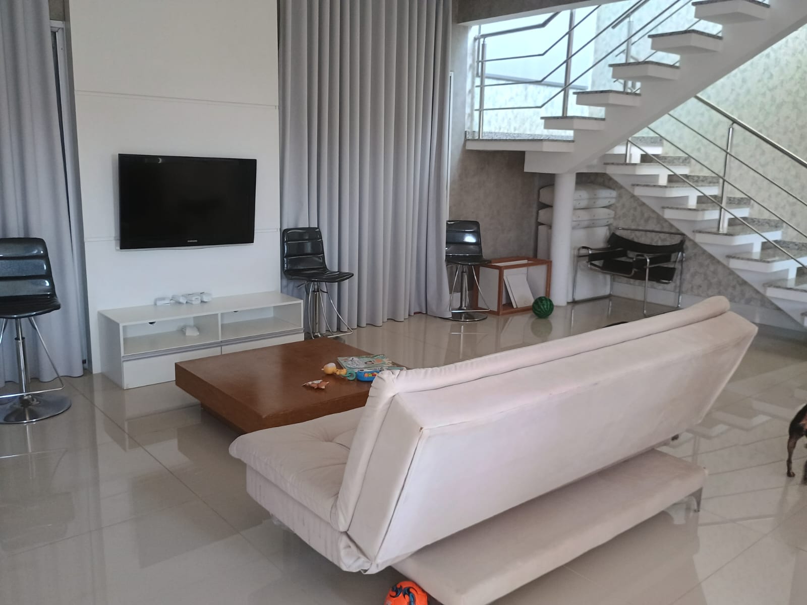 Sobrado  com 4 suítes a Venda no Horizonte Azul 2 em Itupeva 