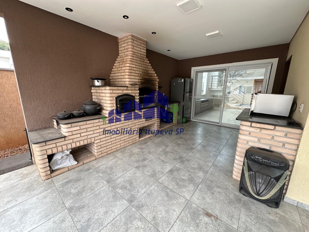 Casa em Condomínio 3 Dormitórios, 1 suíte, 4 Vagas - Itupeva-SP