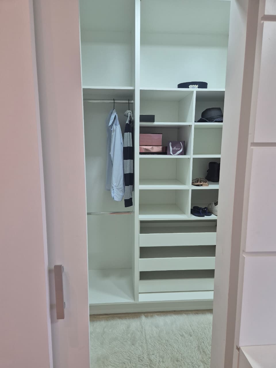 Sobrado 4 Suítes e Piscina Condomínio  Ibi Aram 2