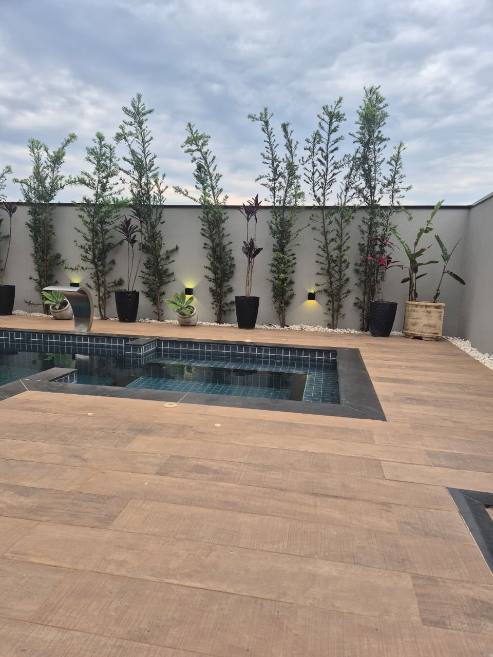 Sobrado 4 Suítes e Piscina Condomínio  Ibi Aram 2