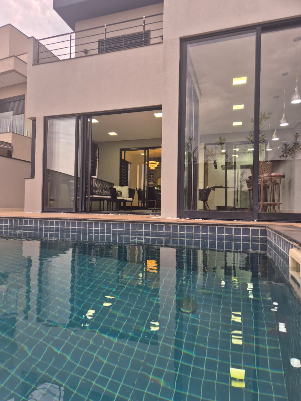 Sobrado 4 Suítes e Piscina Condomínio  Ibi Aram 2